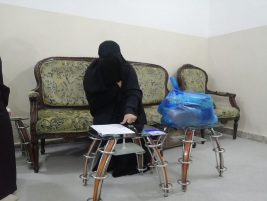فرع النجف: تسليم الكفالة الشهرية المقدمة من (السيد/ نبيل البزاز)